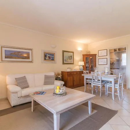 Acacia By Interhome